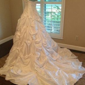 COPY - Davids Bridal T9017 Ivory wedding dress